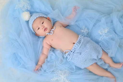 包头宝宝几个月会认人